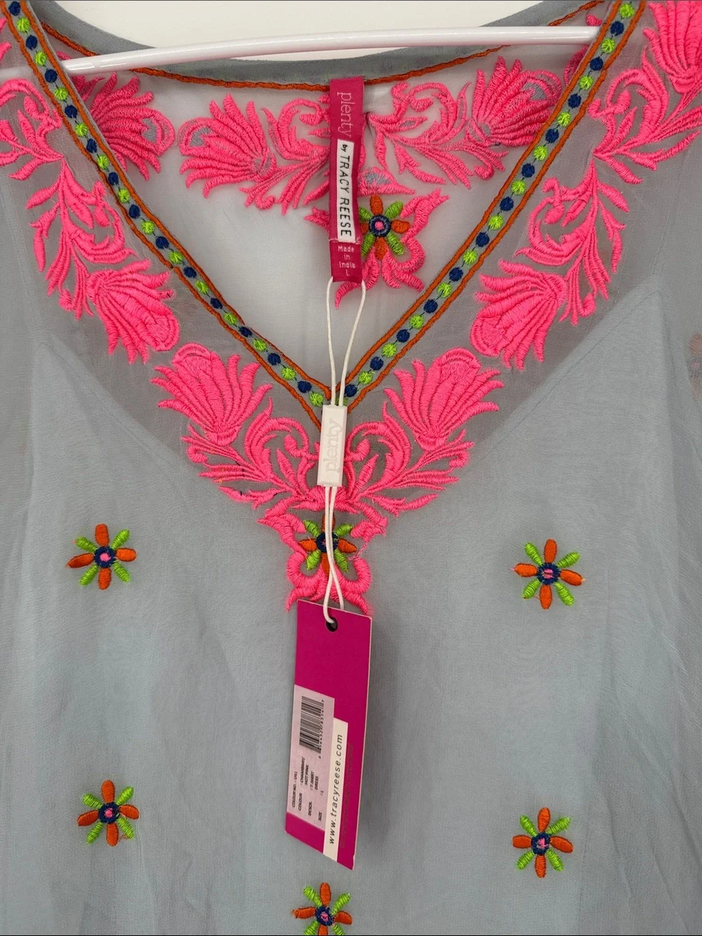 Tracy Reese | Light Blue Gray Tunic with Neon Pink Embroidery - Picture 2 of 4